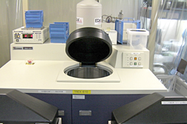 전반사 형광 X선 표면분석장치 TREX610